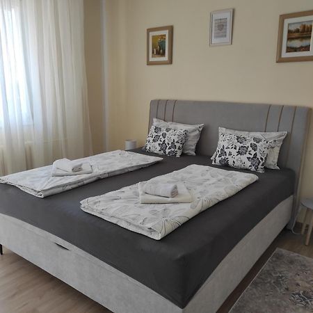 Ema Apartmani Vinkovce Kültér fotó