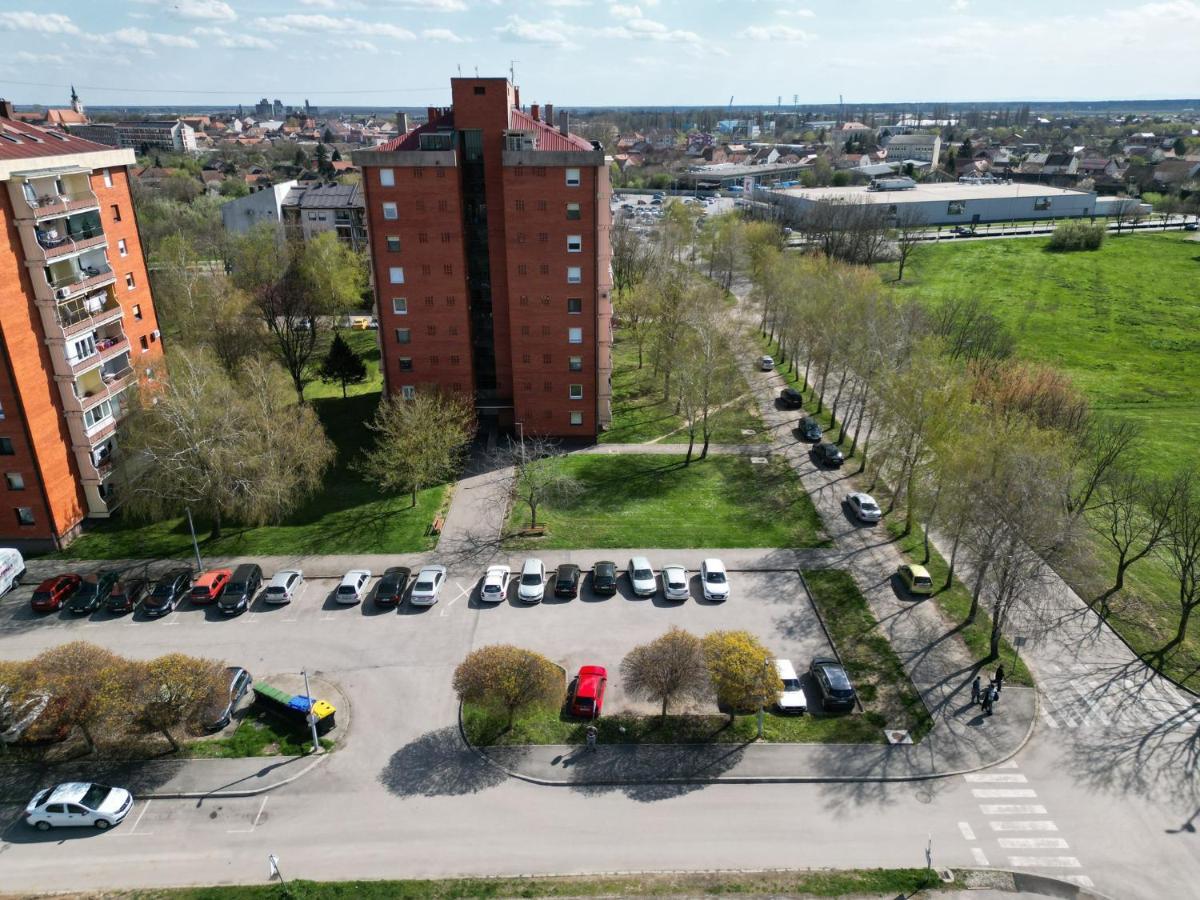 Ema Apartmani Vinkovce Kültér fotó